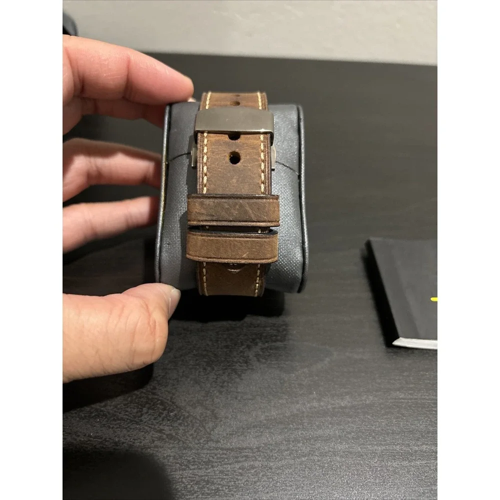 Timecode Everest 1953 TC-1004-05 Leather Band Chronograph Watch Need New Battery - Picture 3 of 8